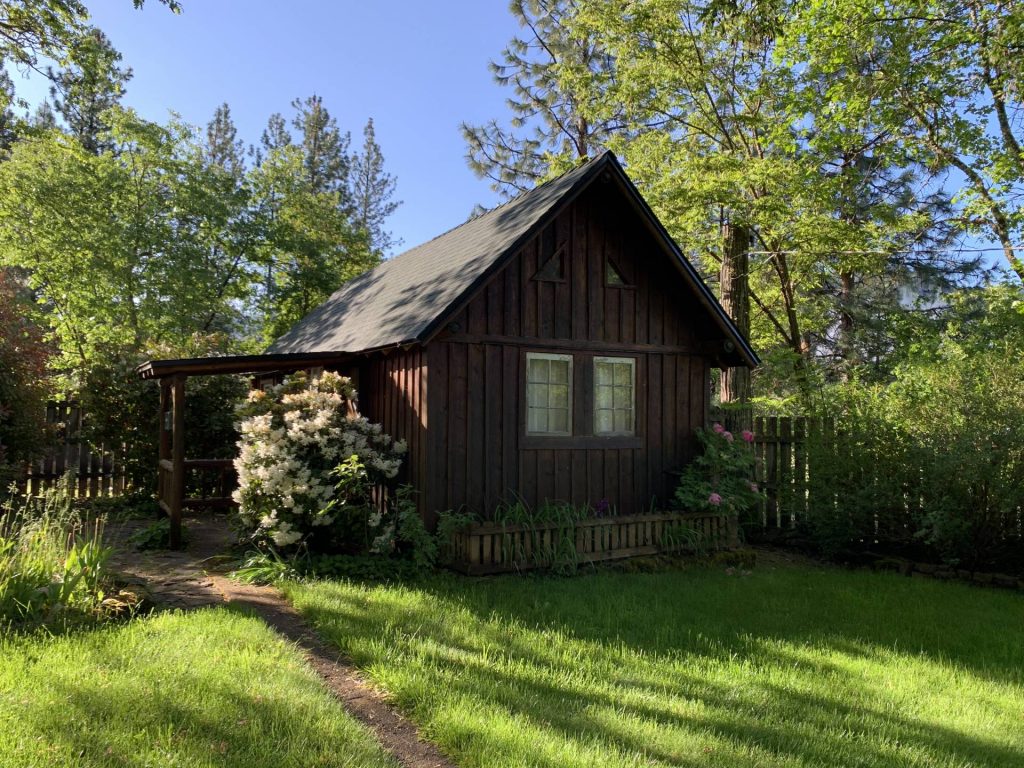 Chocolate Box Cottage