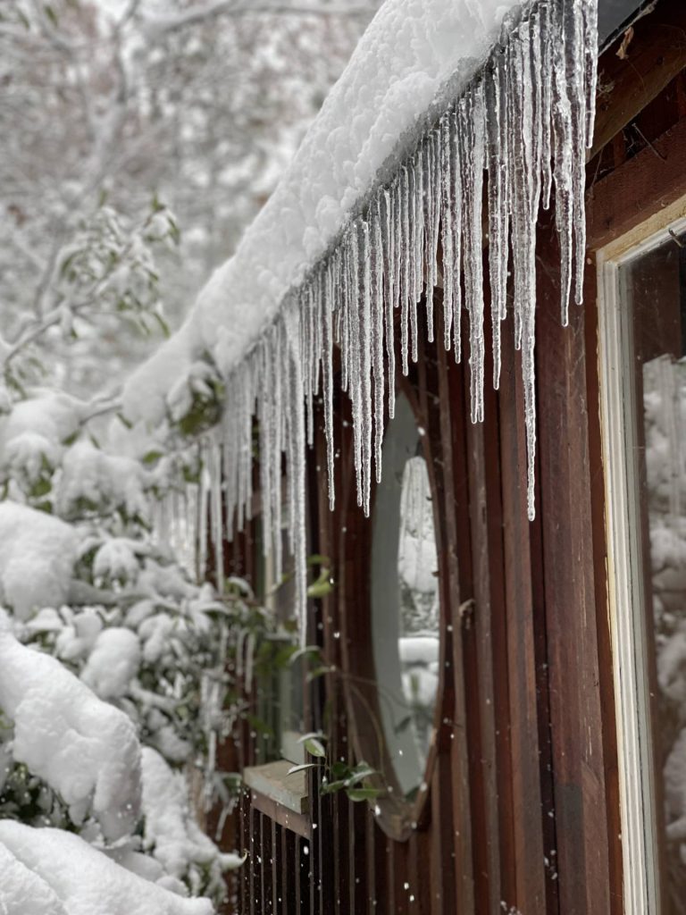 icicles on the Cottage
