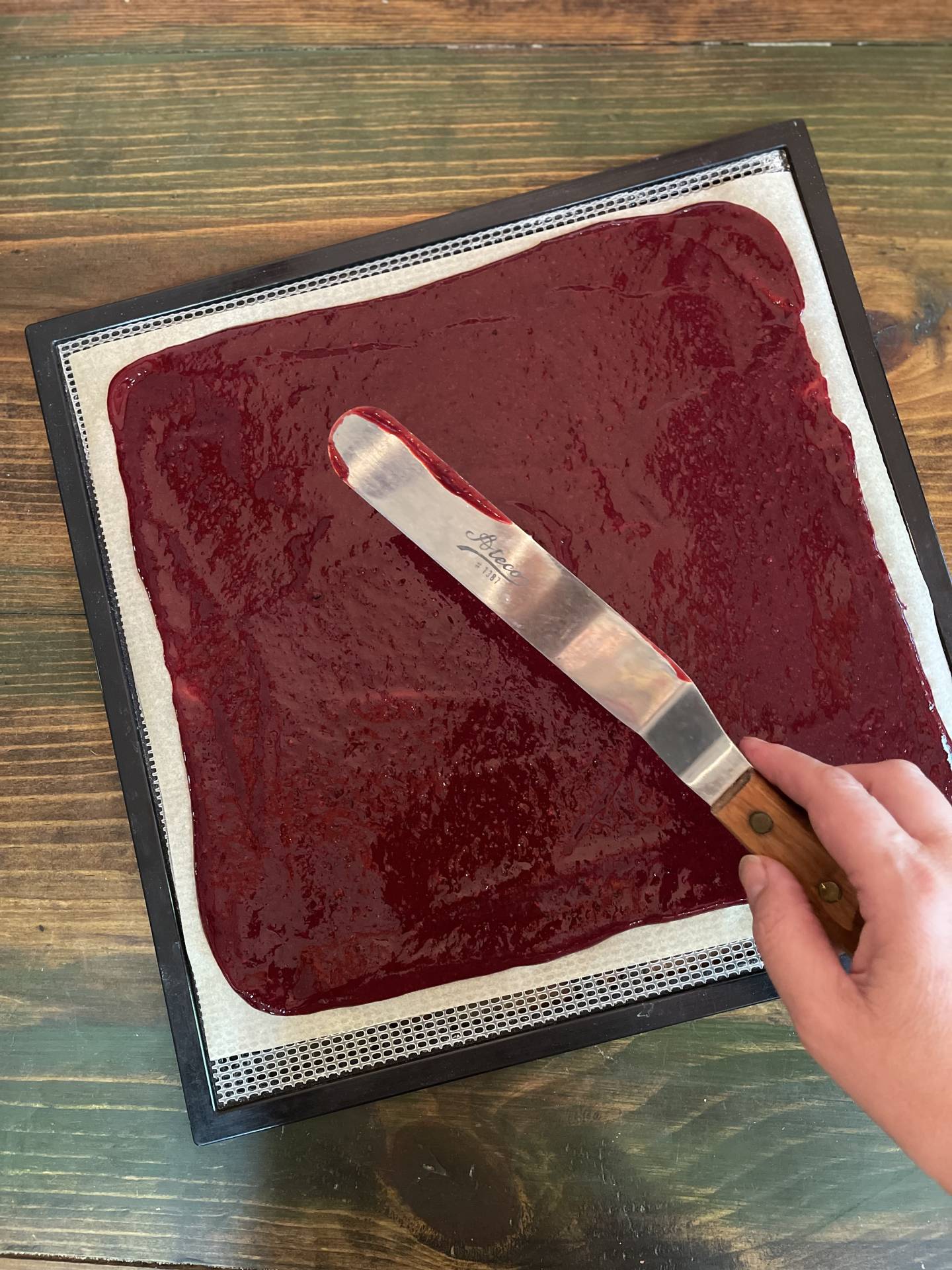 use offset spatula to spread puree