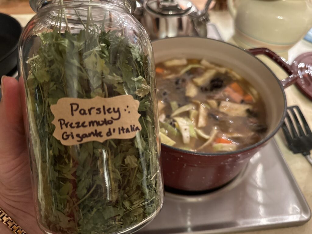 Dried parsley
