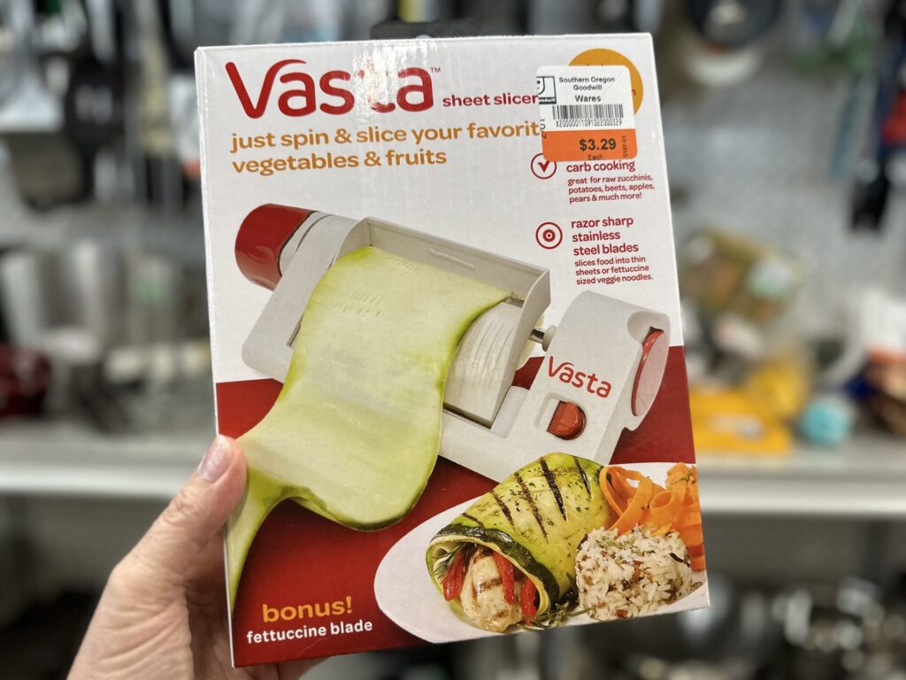 Vasta vegetable sheet slicer
