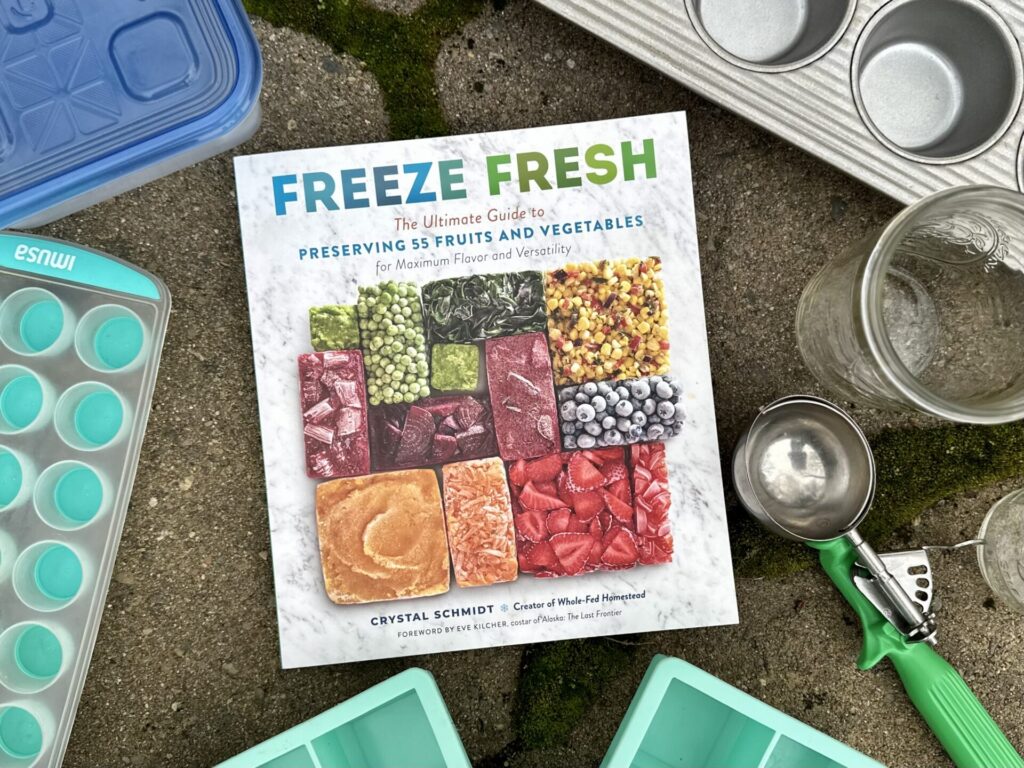 🧡✨GOLDEN SAUERKRAUT – GREAT TASTING SAUERKRAUT ✨🧡✨
Not a fan of sauerkraut? You’ll love Golden Sauerkraut! It’s chock-full of colorful veggies – you won’t even taste the cabbage! With a sunny yellow-orange color, Golden Sauerkraut not only looks cheerful, it sparkles with flavor and offers the proven health benefits of turmeric and probiotics.